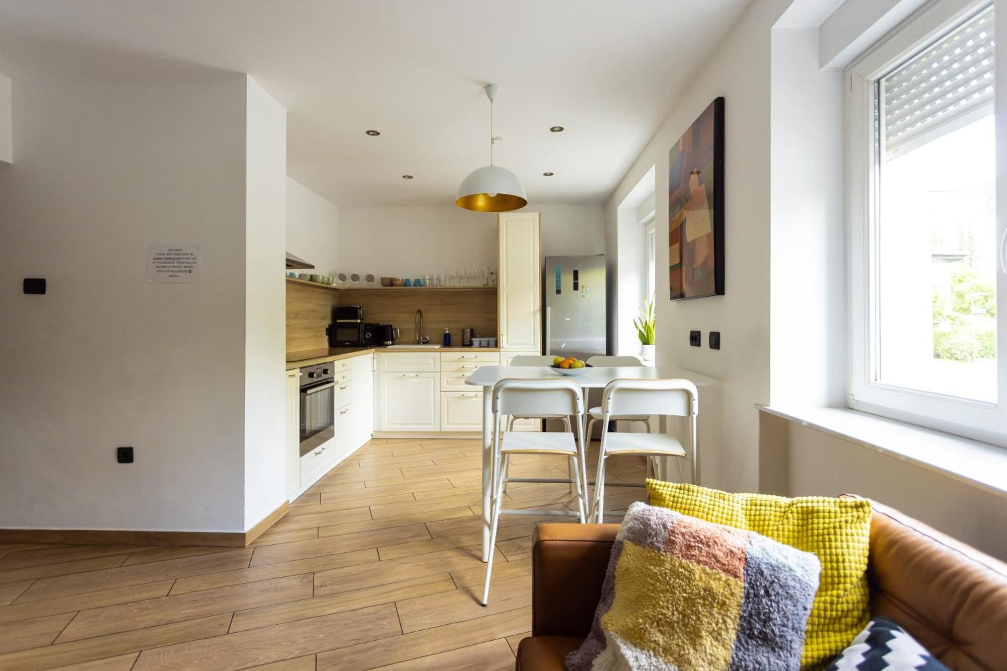 Large Two Bedroom Family App - Free Parking Ljubljana Exterior photo